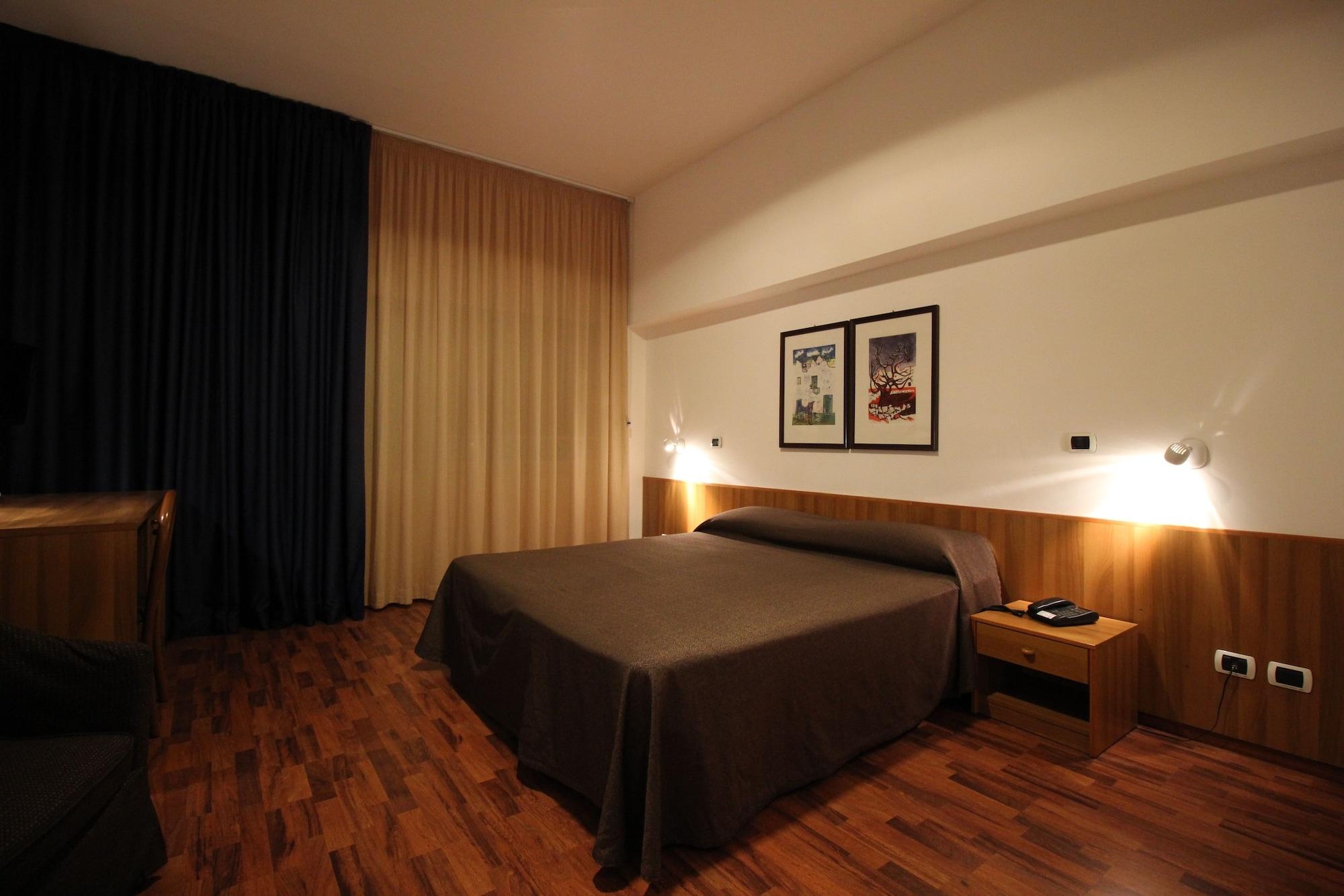 Hotel Majesty Bari Eksteriør billede