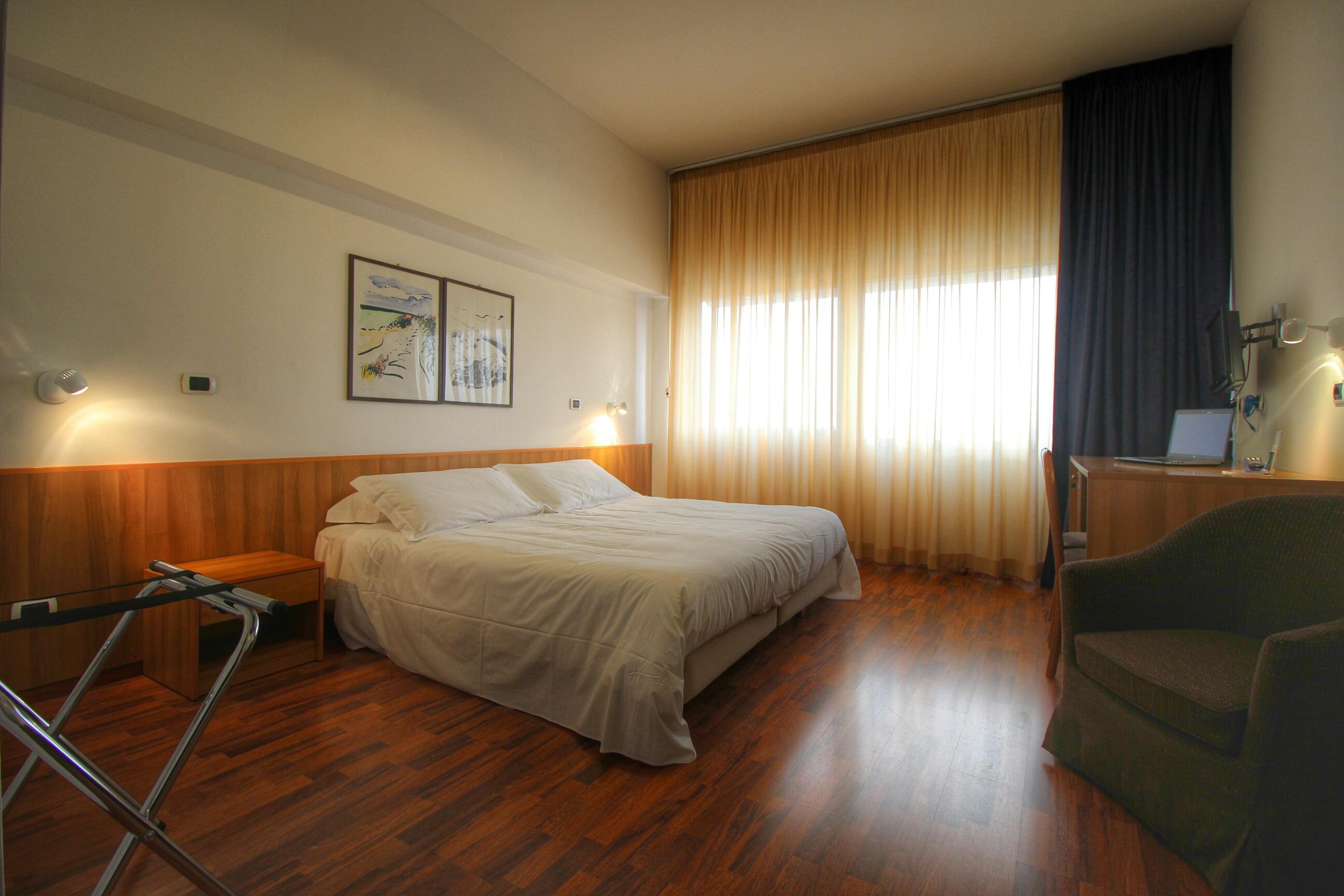 Hotel Majesty Bari Eksteriør billede