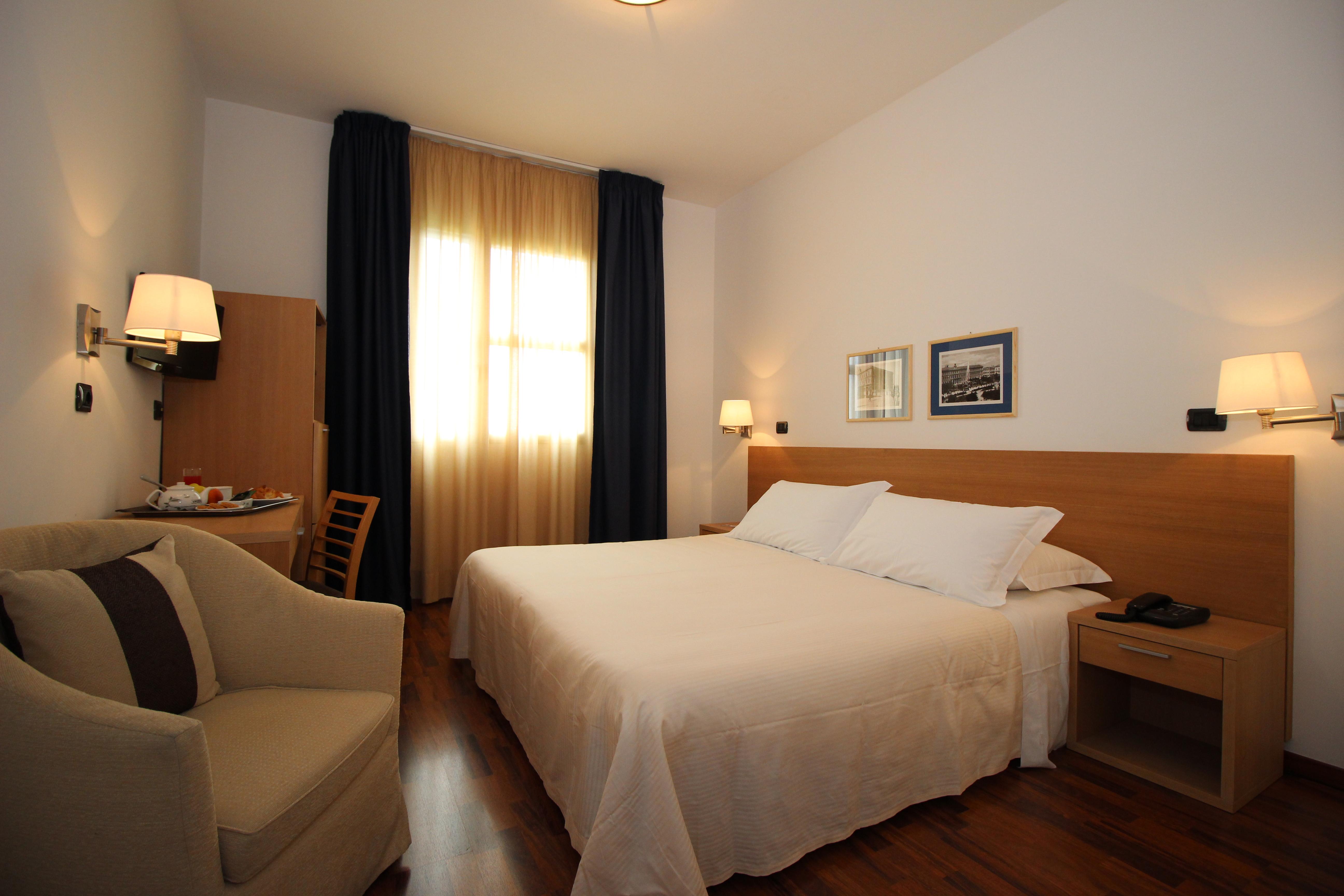 Hotel Majesty Bari Eksteriør billede